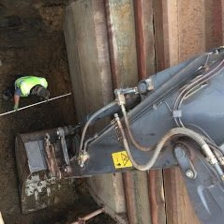 84131893-090448-40154237-unnamed9718